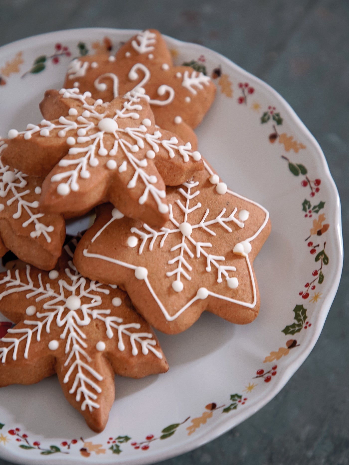 Recipes of Love - Gingerbread Cookies with Glacé Icing