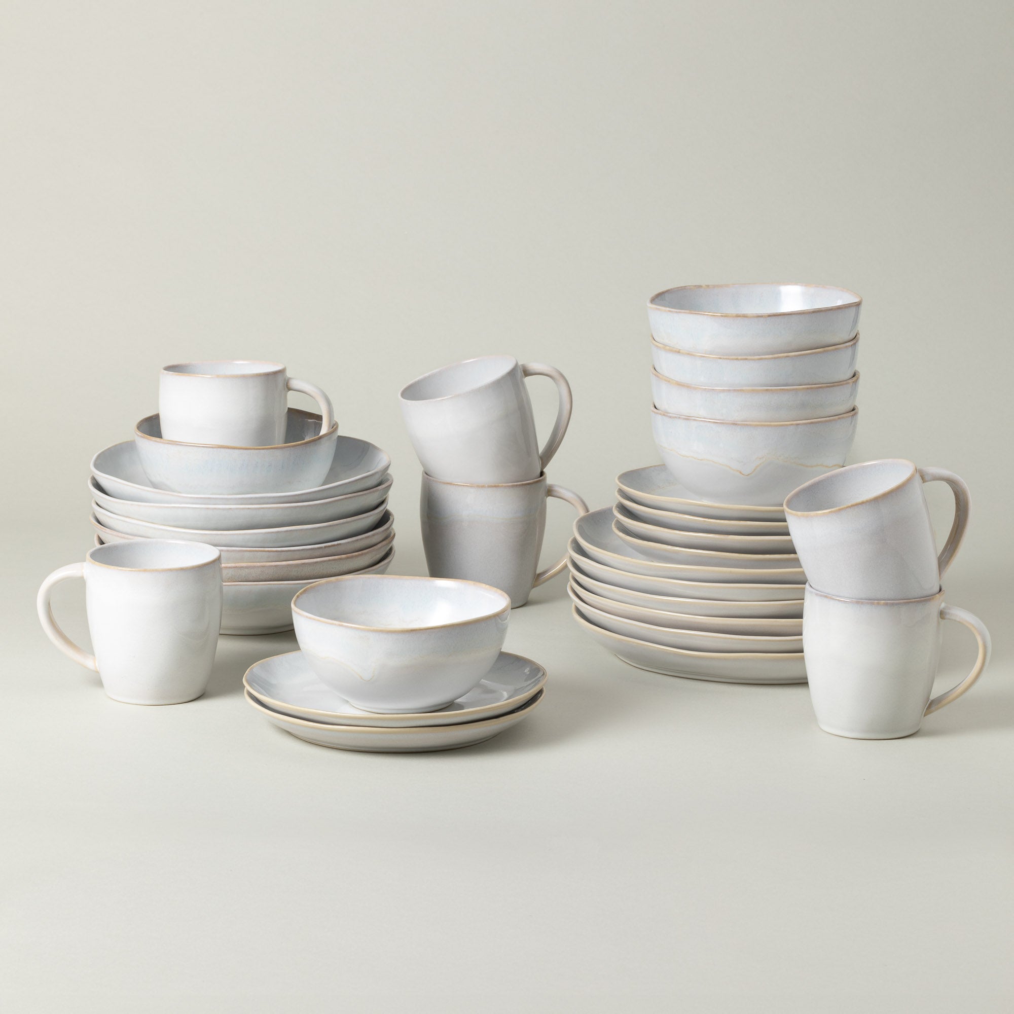 30-Piece Dinnerware Set with Mug Brisa